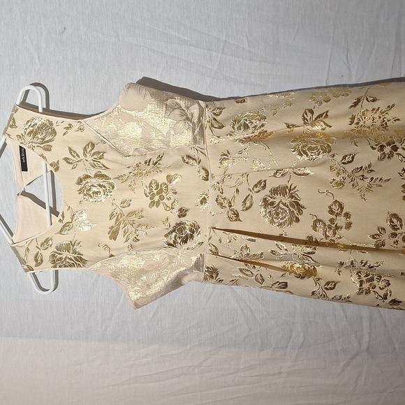 Ark & Co Dresses & Skirts - 3/$20--Gold Metallic Mini Dress, Floral Rose, Ark & Co. Sz 8, NWOT